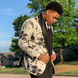 I am selling my prom outfit 🥵🔥